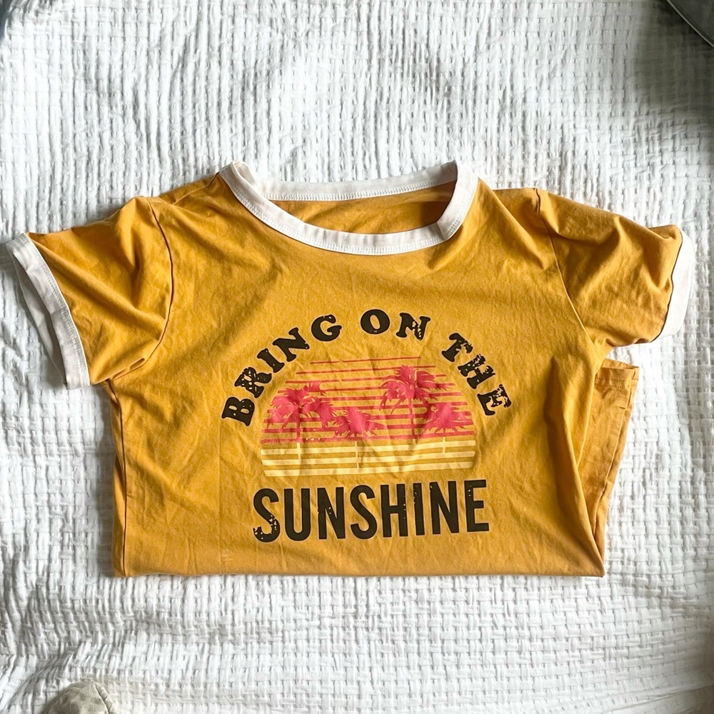 Graphic tee